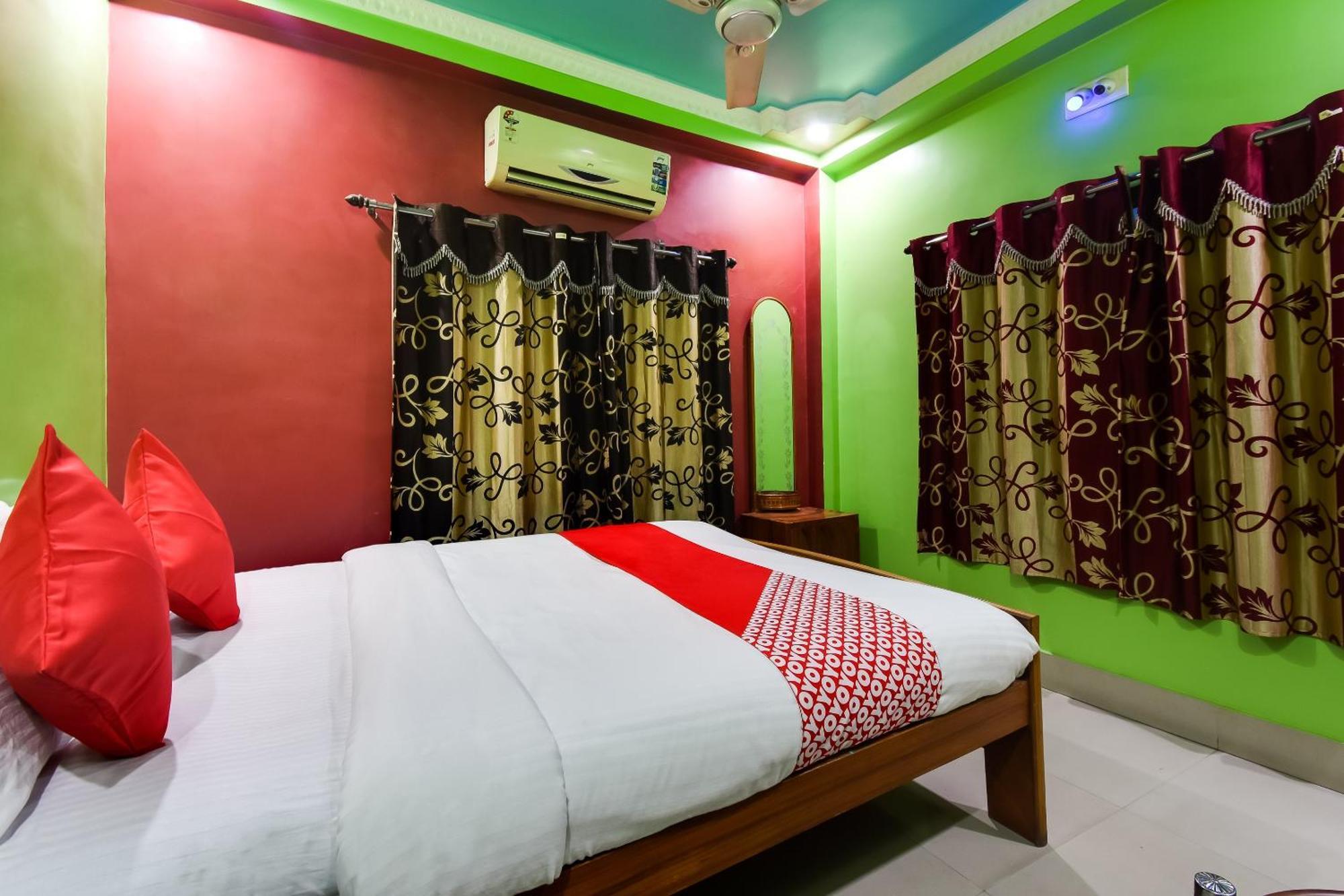 Oyo 44160 Hotel Sahana Jangipur Экстерьер фото