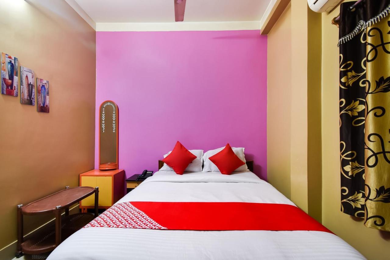 Oyo 44160 Hotel Sahana Jangipur Экстерьер фото