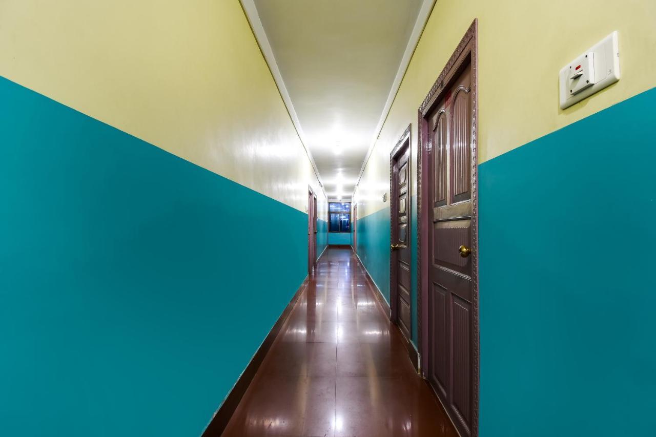 Oyo 44160 Hotel Sahana Jangipur Экстерьер фото